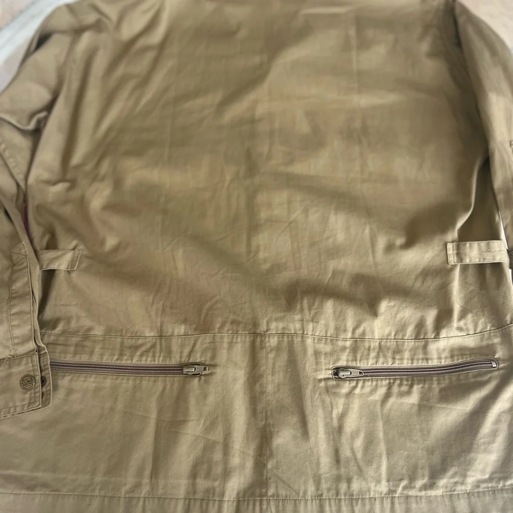 L.L. Bean Tan Lightweight Shirt Jacket with Collar and Adjustable Cuffs - Picture 6 of 9